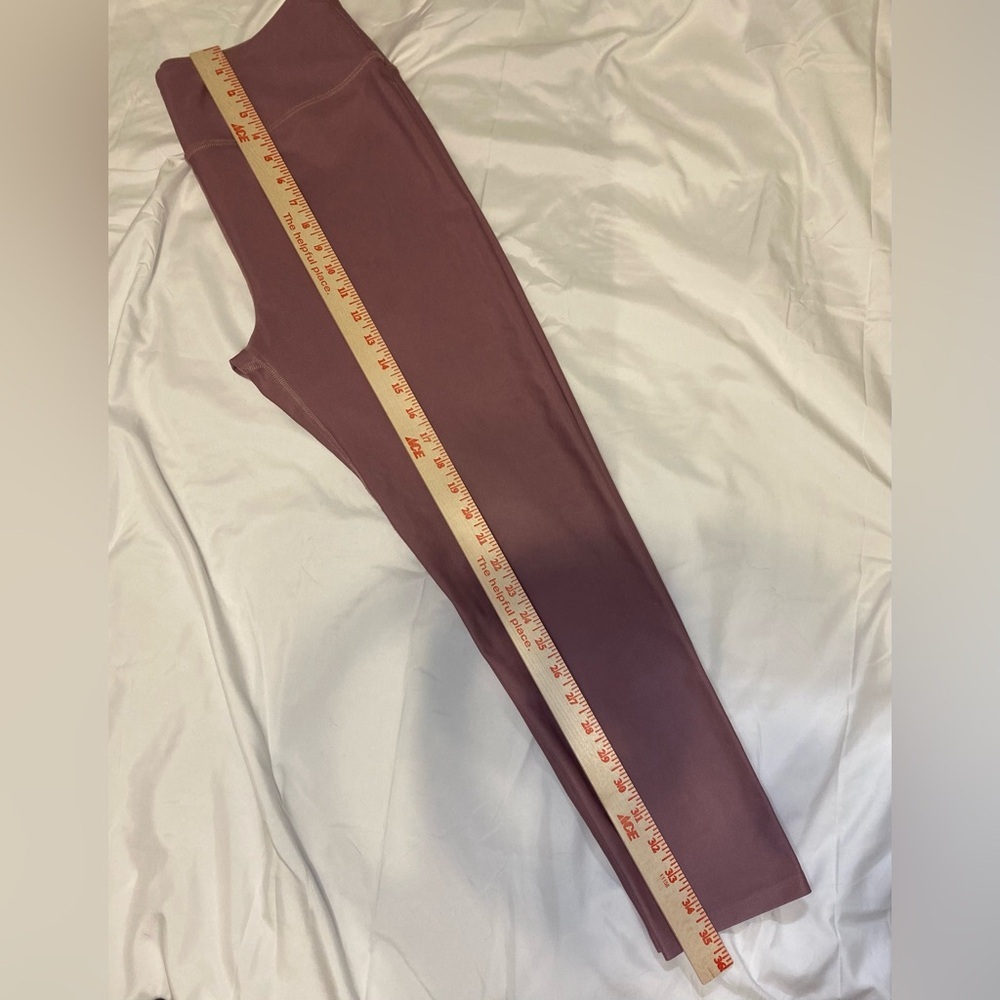 Noli Activewear Liquid Gloss Leggings • Metallic Lilac • Size XL - Picture 3 of 6